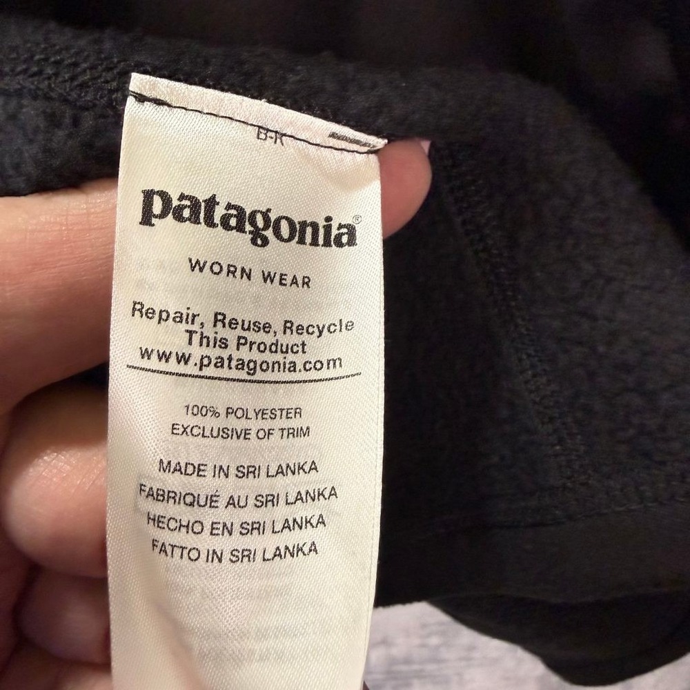 Patagonia Mens XL Better Sweater Fleece Vest Black Full Zip Emb. Logo on Back - Picture 5 of 8